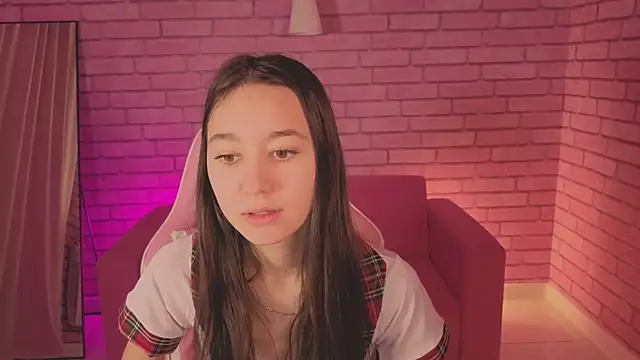 Snapshot of Nicole_Brownie chatting on February 2026 12:48:01 AM Nicole Brownie online show from February 2026 12:48:01 AM