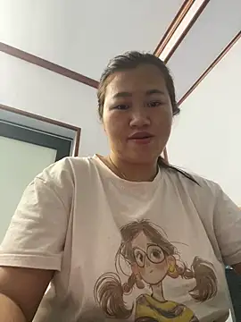 Snapshot of Puka2001 chatting on February 2026 12:01:01 AM Puka2001 online show from February 2026 12:01:01 AM