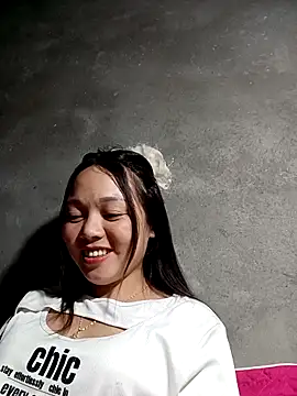 Snapshot of Rose-222 chatting on February 2026 02:24:01 PM Rose-222 online show from February 2026 02:24:01 PM