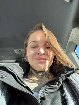 Snapshot of KishaMur chatting on February 2026 04:53:01 AM KishaMur online show from February 2026 04:53:01 AM