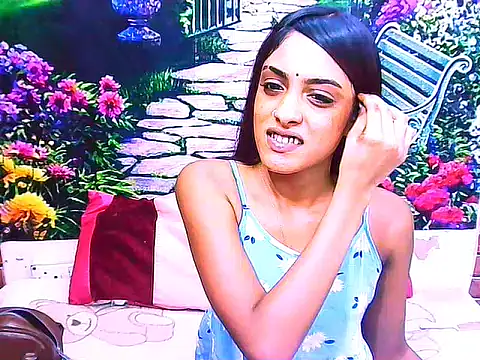 Snapshot of IndianPretty14u2Luv chatting on April 2026 06:37:01 PM IndianPretty14u2Luv online show from April 2026 06:37:01 PM