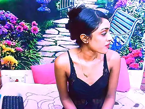 Snapshot of IndianPretty14u2Luv chatting on April 2026 09:45:02 AM IndianPretty14u2Luv online show from April 2026 09:45:02 AM