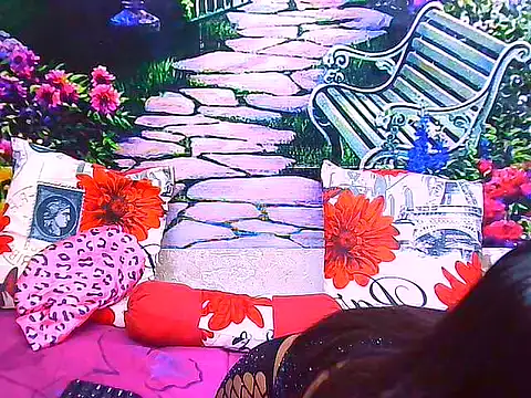 Snapshot of IndianPretty14u2Luv chatting on May 2026 06:31:02 AM IndianPretty14u2Luv online show from May 2026 06:31:02 AM