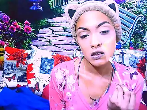 Snapshot of IndianPretty14u2Luv chatting on May 2026 05:24:01 AM IndianPretty14u2Luv online show from May 2026 05:24:01 AM