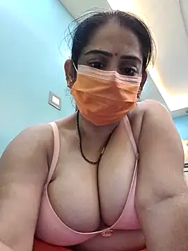 Snapshot of diyam4002 chatting on February 2026 07:34:02 PM diyam4002 online show from February 2026 07:34:02 PM