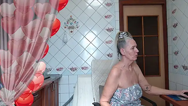 Snapshot of lukerya chatting on March 2025 08:08:01 AM lukerya online show from March 2025 08:08:01 AM