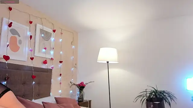 SalomeStorm  online show from February 2026 03:10:01 PM