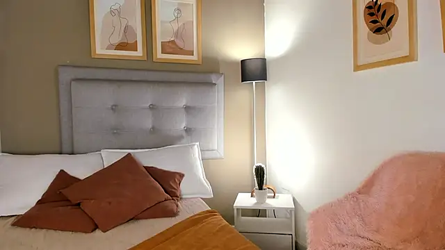 SalomeStorm  online show from March 2026 02:56:02 PM