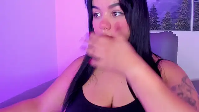 Snapshot of _camilaa chatting on February 2026 07:42:02 PM camilaa online show from February 2026 07:42:02 PM