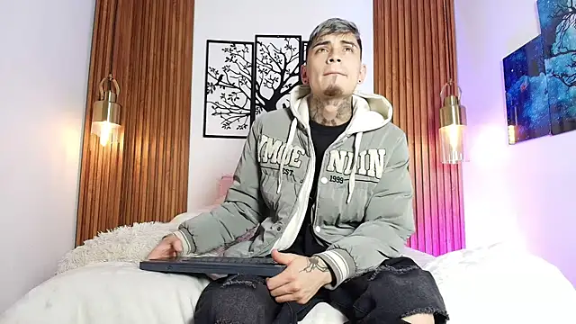 Max Hader online show from March 2026 06:08:02 AM