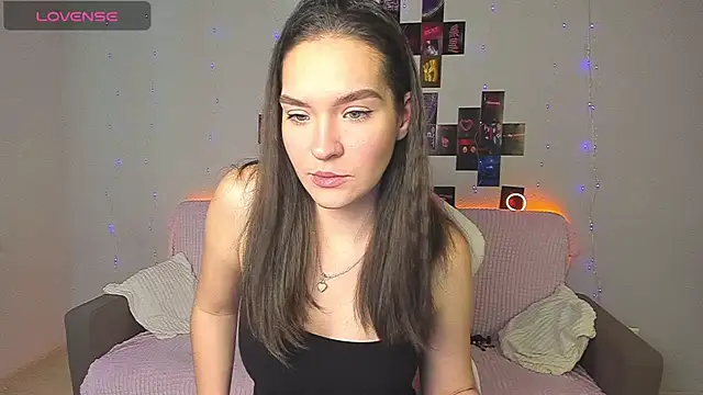 Snapshot of Lola_Doll_x chatting on March 2026 03:45:02 AM Lola Doll x online show from March 2026 03:45:02 AM