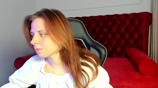 FreyaVey online show from February 2026 07:35:01 AM