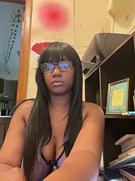 Snapshot of Ebonythroat777 chatting on June 2026 04:29:01 AM Ebonythroat777 online show from June 2026 04:29:01 AM