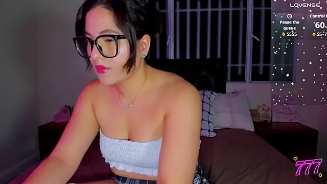 Snapshot of Alessandra_01 chatting on March 2026 02:05:02 AM Alessandra 01 online show from March 2026 02:05:02 AM