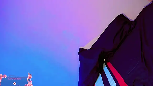 zoe rous2 online show from April 2026 01:00:02 PM