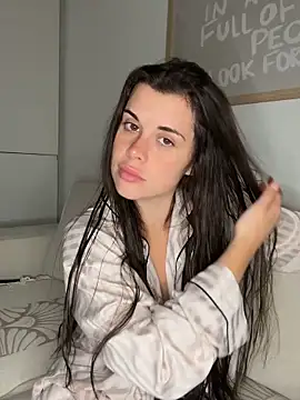 Snapshot of houseofnova chatting on February 2026 08:40:02 PM houseofnova online show from February 2026 08:40:02 PM