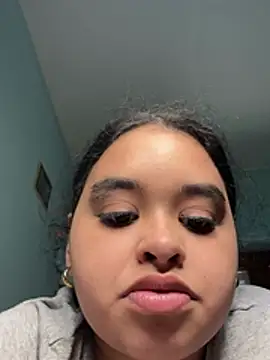 Aloyenita online show from May 2026 10:42:01 AM