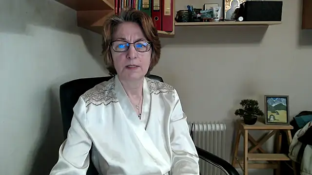 Snapshot of katemodel chatting on April 2026 06:47:02 AM katemodel online show from April 2026 06:47:02 AM