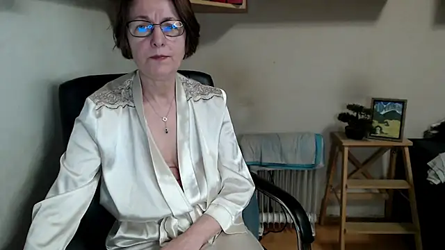 Snapshot of katemodel chatting on May 2026 06:32:03 AM katemodel online show from May 2026 06:32:03 AM