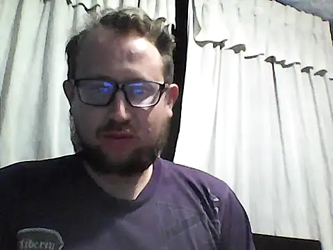 Snapshot of Ecuhot8976 chatting on May 2026 03:45:02 AM Ecuhot8976 online show from May 2026 03:45:02 AM