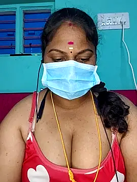 Snapshot of TamilSembaruthi143 chatting on February 2026 09:21:01 PM TamilSembaruthi143 online show from February 2026 09:21:01 PM