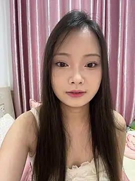 Snapshot of BIGBABYYEYE chatting on June 2026 01:04:01 PM BIGBABYYEYE online show from June 2026 01:04:01 PM