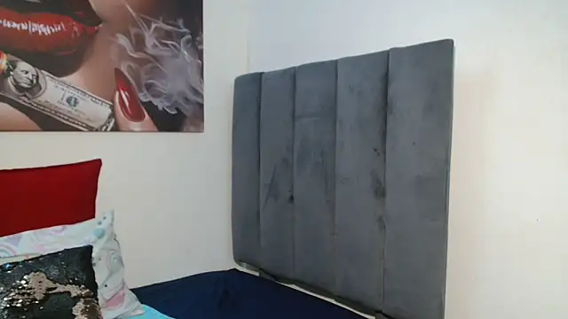 Snapshot of Moreish-06 chatting on February 2026 05:33:01 PM Moreish-06 online show from February 2026 05:33:01 PM