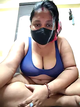 Curvy Trisha online show from April 2026 11:17:01 AM