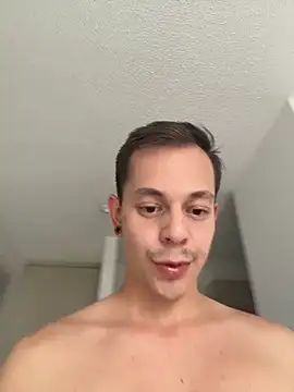 Snapshot of AxelMuller chatting on February 2026 02:04:02 PM AxelMuller online show from February 2026 02:04:02 PM