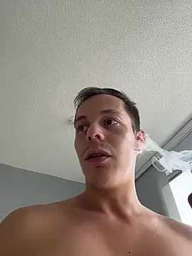 Snapshot of AxelMuller chatting on February 2026 01:01:02 PM AxelMuller online show from February 2026 01:01:02 PM