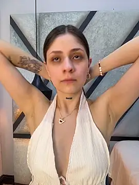 Snapshot of AriaWillssX chatting on February 2026 08:32:01 PM AriaWillssX online show from February 2026 08:32:01 PM