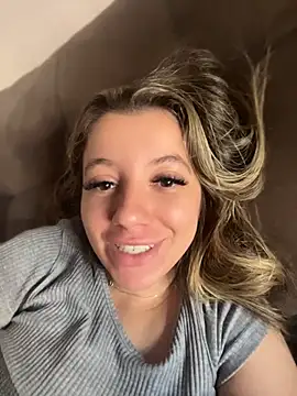 Snapshot of casal_uai chatting on April 2026 06:30:02 PM casal uai online show from April 2026 06:30:02 PM