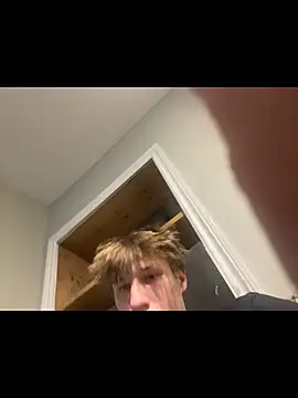 yourwhiteboy1 online show from March 2026 06:17:01 AM