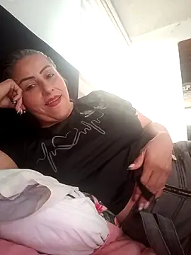 Snapshot of maynor_1998 chatting on February 2026 09:41:01 PM maynor 1998 online show from February 2026 09:41:01 PM