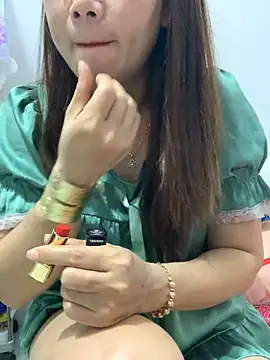 Snapshot of Baby-lovely69 chatting on February 2026 11:41:01 PM Baby-lovely69 online show from February 2026 11:41:01 PM