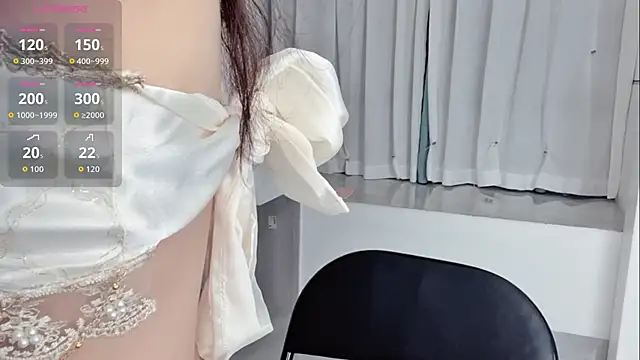 Snapshot of xianxian-baby chatting on May 2026 06:15:02 PM xianxian-baby online show from May 2026 06:15:02 PM