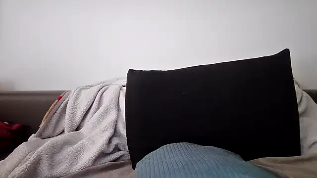 YoungforOld32 online show from March 2026 06:41:02 AM