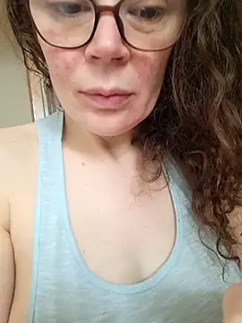 Isa363636 online show from February 2026 08:52:01 AM