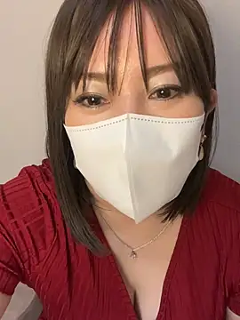 Mitsuco surflady online show from April 2026 04:59:02 PM