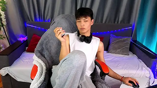 XanneLL online show from February 2026 06:40:02 PM