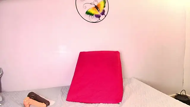 Snapshot of melany_roberts_ chatting on February 2026 03:14:02 AM melany roberts online show from February 2026 03:14:02 AM