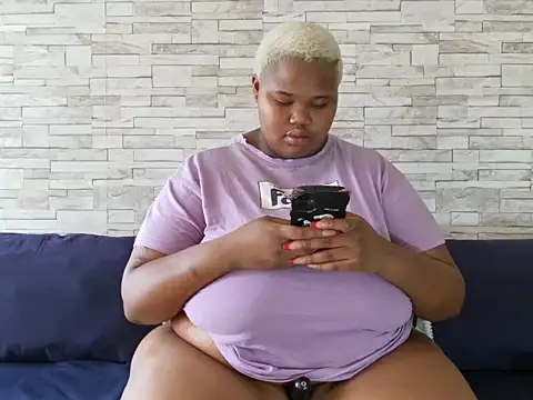 BustyBmw online show from February 2026 08:56:01 AM