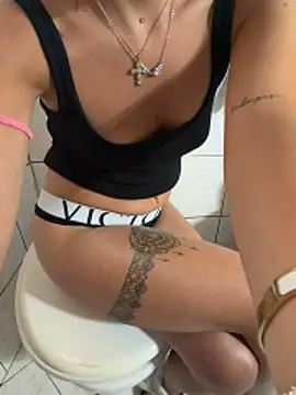 Lorella345 online show from May 2026 02:45:01 PM