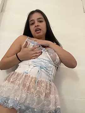 vainillasuave online show from February 2026 03:41:02 PM