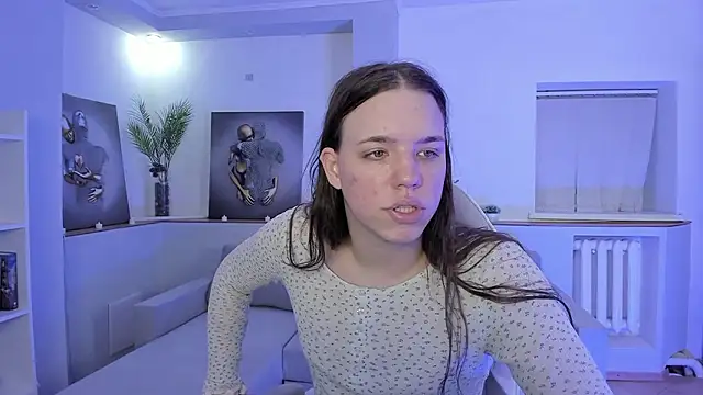 Snapshot of Madison_dolly chatting on February 2026 02:06:02 AM Madison dolly online show from February 2026 02:06:02 AM