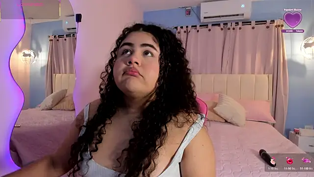 Snapshot of LOU_22_ chatting on February 2026 01:58:01 PM LOU 22 online show from February 2026 01:58:01 PM