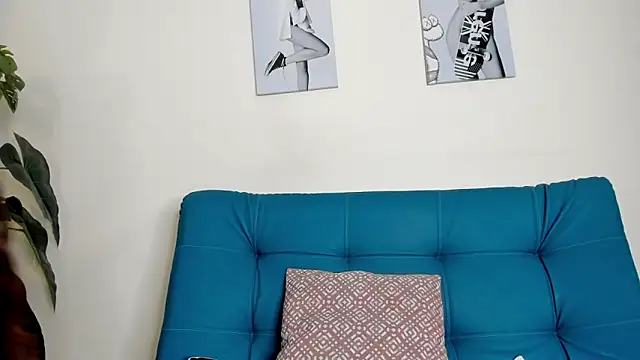 Victoria Rosee online show from February 2026 01:11:01 PM