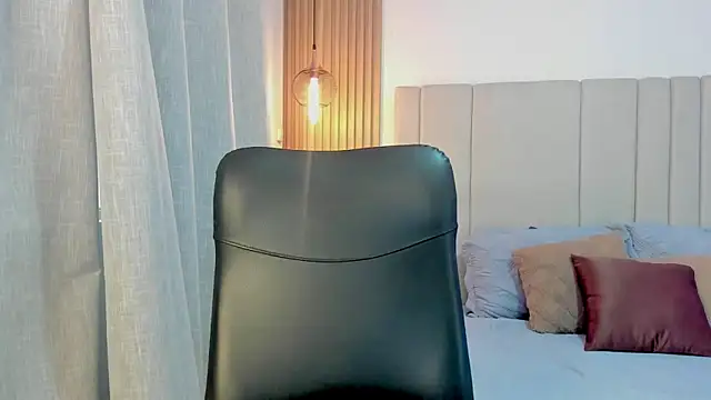Snapshot of Victoria_Rosee chatting on May 2026 12:44:01 PM Victoria Rosee online show from May 2026 12:44:01 PM