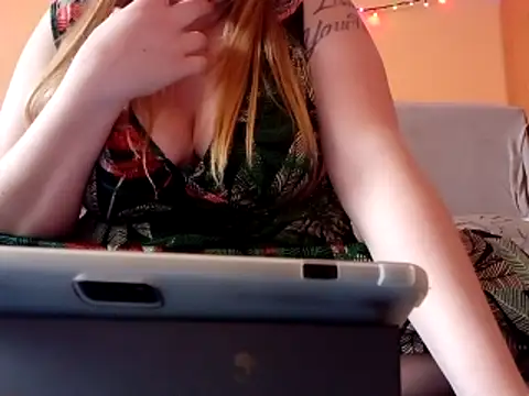 Snapshot of trixye21 chatting on February 2026 08:55:02 AM trixye21 online show from February 2026 08:55:02 AM