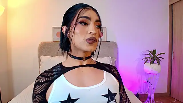 Snapshot of KarolPortellaa chatting on June 2026 09:50:02 PM KarolPortellaa online show from June 2026 09:50:02 PM